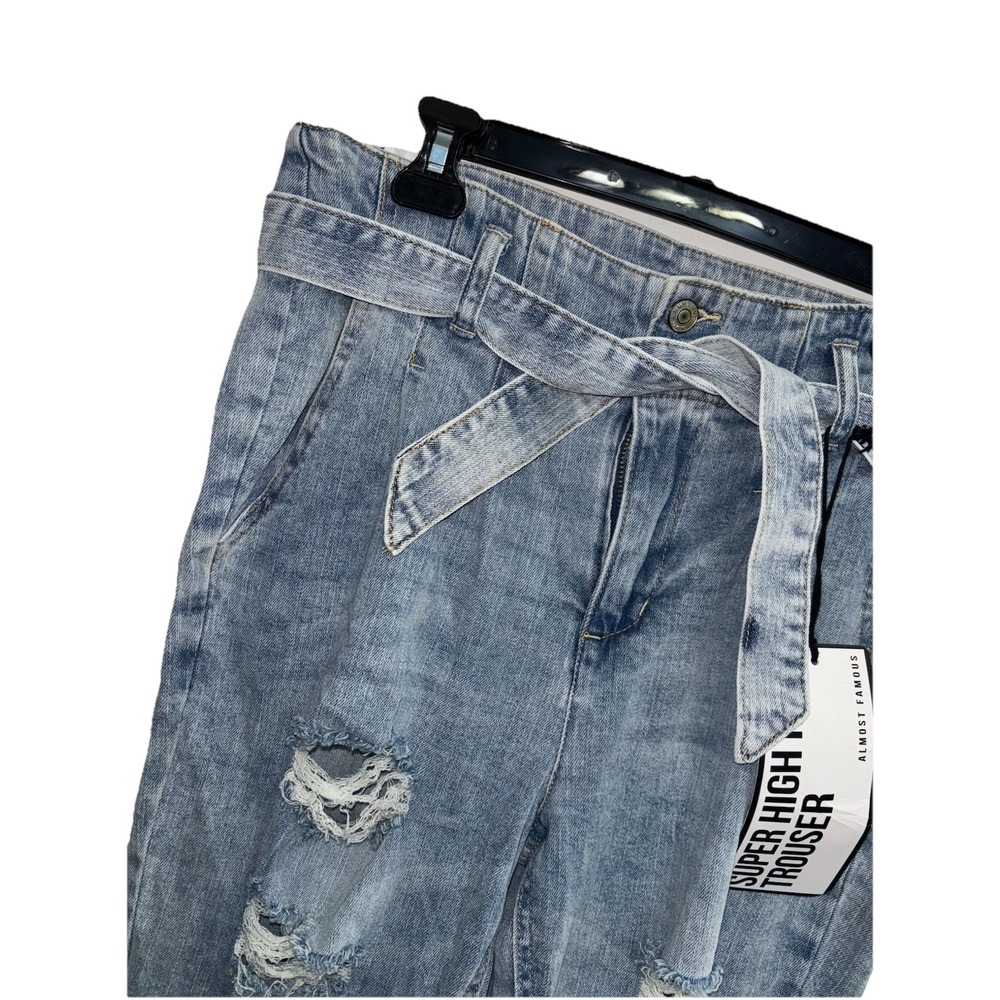 NWT Almost Famous Size 9 Super High Rise Paperbag Trouser Jeans Distressed Belt - Picture 5 of 15